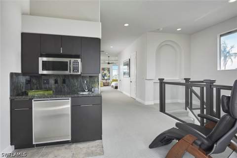 319 Lagoon Ave, Naples FL - photo 18 of 45