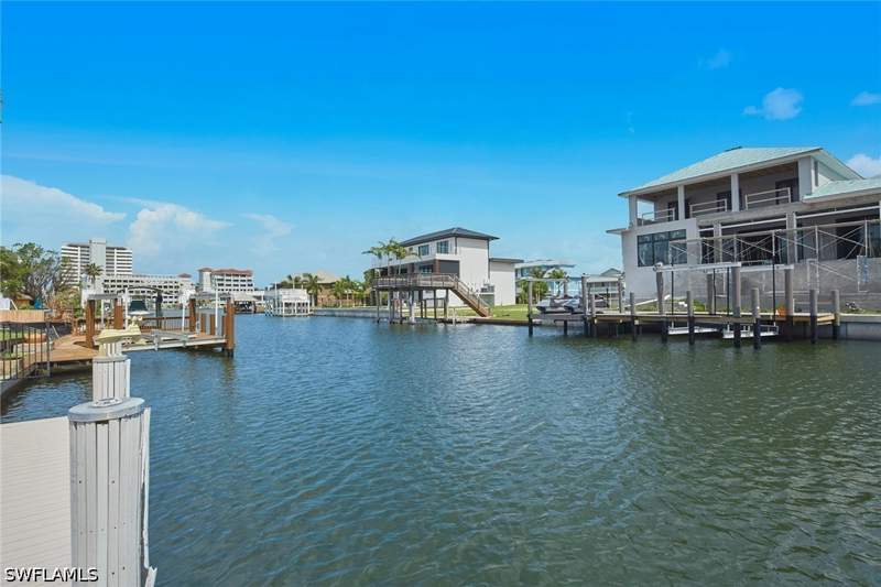 4 bedroom SingleFamilyResidence at 319 Lagoon Ave, Conners, Naples — photo 4