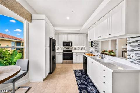 1855 Les Chateaux Blvd 5-201, Naples FL - photo 11 of 48