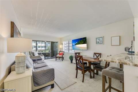 5 High Point Cir W 204, Naples FL - photo 6 of 15