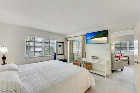 5 High Point Cir W 204, Naples FL - photo 9 of 15