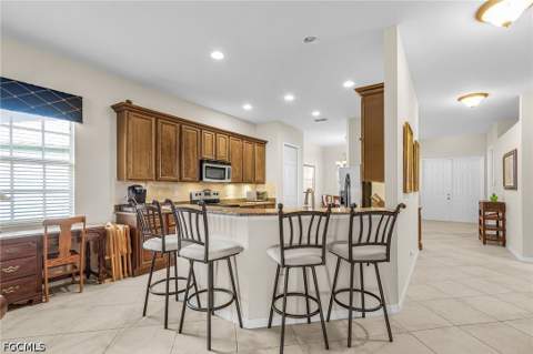 9132 Leatherwood Loop, Lehigh Acres FL - photo 13 of 28
