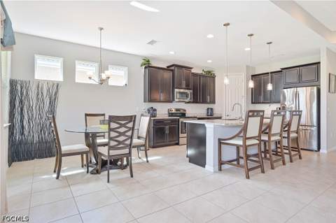 3509 Bridgewell CT, Fort Myers FL - photo 12 of 44