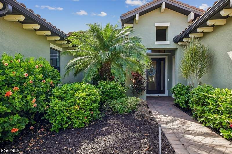 3 bedroom SingleFamilyResidence at 10100 Belcrest Blvd, Hampton Park, Fort Myers — photo 2