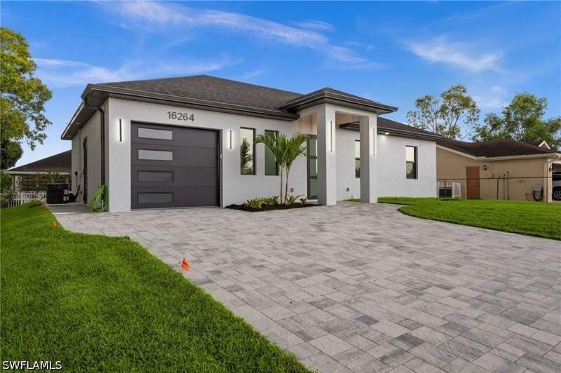3 bedroom SingleFamilyResidence at 16264 Horizon Rd, Bayshore Estates Subdivision, North Fort Myers — photo 3
