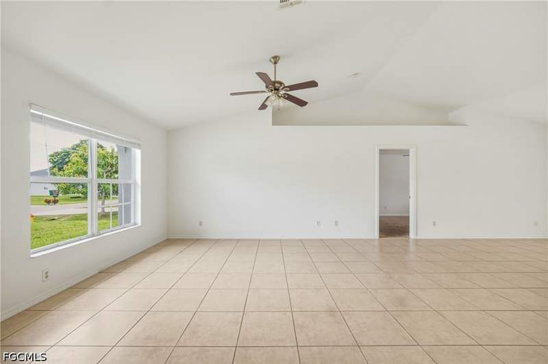3 bedroom SingleFamilyResidence at 2022 SW 15th Ave, Cape Coral, Cape Coral — photo 5