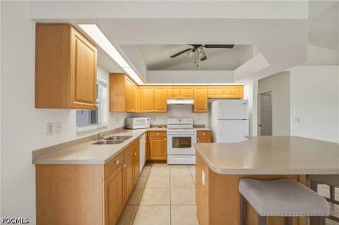 2022 SW 15th Ave, Cape Coral FL - photo 7 of 30