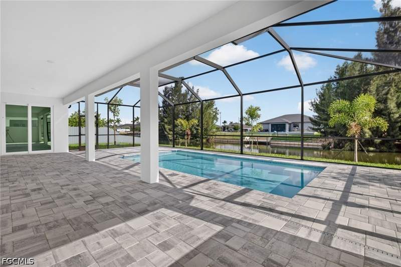 4 bedroom SingleFamilyResidence at 633 SW 13th St, Cape Coral, Cape Coral — photo 2