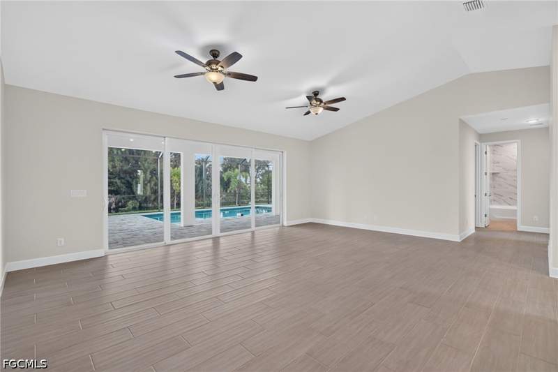4 bedroom SingleFamilyResidence at 633 SW 13th St, Cape Coral, Cape Coral — photo 3