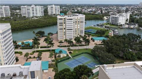 21 Bluebill Ave 303, Naples FL - photo 10 of 25