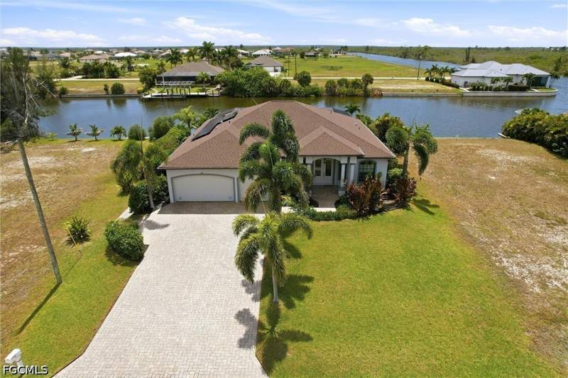 3 bedroom SingleFamilyResidence at 1720 Old Burnt Store Rd N, Cape Coral, Cape Coral — photo 2