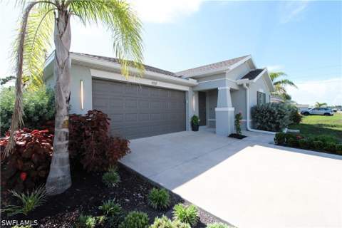 2702 NE 5th AVE, Cape Coral FL - photo 12 of 36