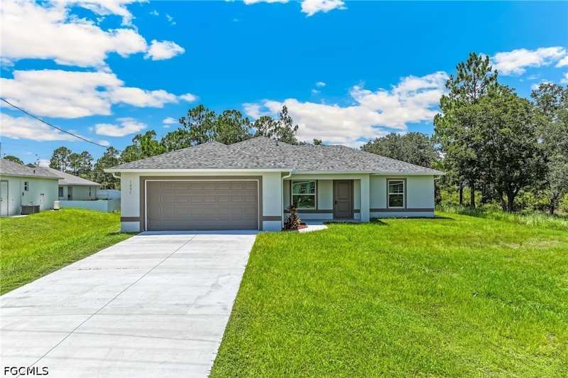 3 bedroom SingleFamilyResidence at 1895 Weldon Ave, Greenbriar, Lehigh Acres — photo 1