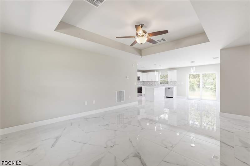 3 bedroom SingleFamilyResidence at 1895 Weldon Ave, Greenbriar, Lehigh Acres — photo 2