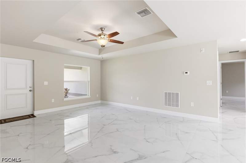 3 bedroom SingleFamilyResidence at 1895 Weldon Ave, Greenbriar, Lehigh Acres — photo 5