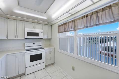 6102 Augusta Dr 307, Fort Myers FL - photo 13 of 43