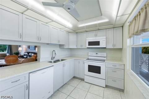 6102 Augusta Dr 307, Fort Myers FL - photo 14 of 43