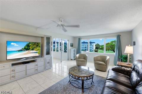 6102 Augusta Dr 307, Fort Myers FL - photo 8 of 43