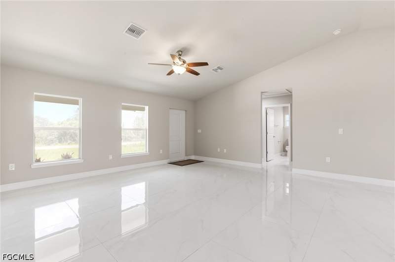 3 bedroom SingleFamilyResidence at 1893 Weldon Ave, Greenbriar, Lehigh Acres — photo 4