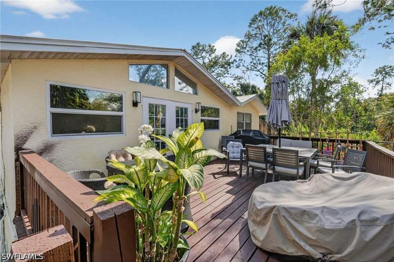 6 bedroom SingleFamilyResidence at 361 27th St SW, Golden Gate Estates, Naples — photo 5