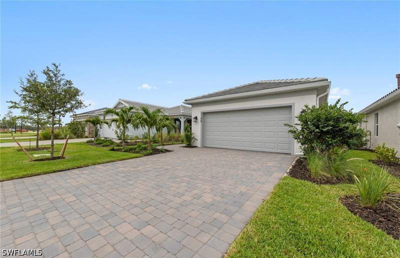 2 bedroom SingleFamilyResidence at 7148 Chapel Creek Ln, Del Webb Oak Creek, North Fort Myers — photo 4
