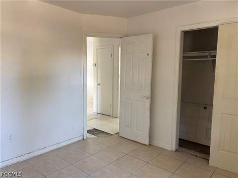 3977 Seminole Ave, Fort Myers FL - photo 6 of 13