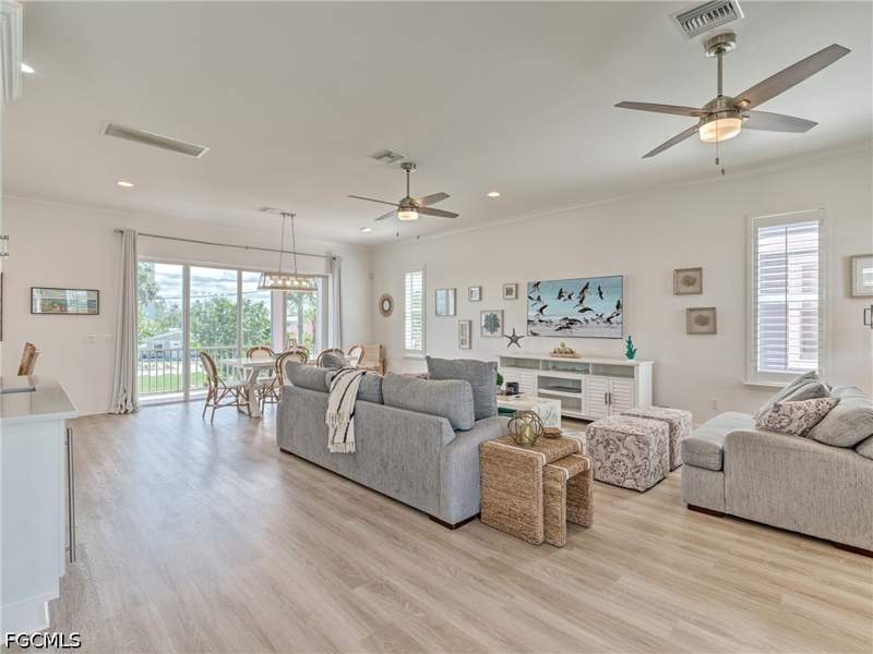 3 bedroom SingleFamilyResidence at 276 Delmar Ave, Watson W W, Fort Myers Beach — photo 5