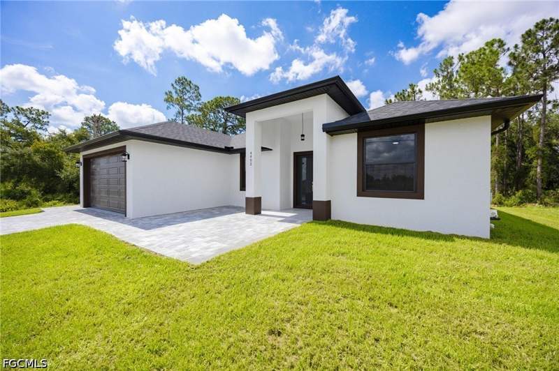 4 bedroom SingleFamilyResidence at 4402 E 13th St, Lehigh Acres, Lehigh Acres — photo 4