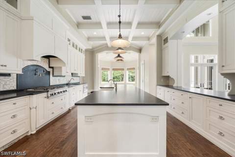 2263 Coach House Ln, Naples FL - photo 16 of 49