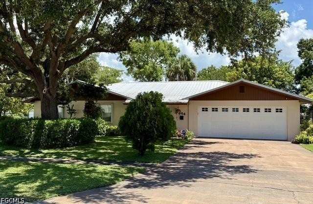 3 bedroom SingleFamilyResidence at 444 E Osceola Ave, Ridgeview Estates, Clewiston — photo 1