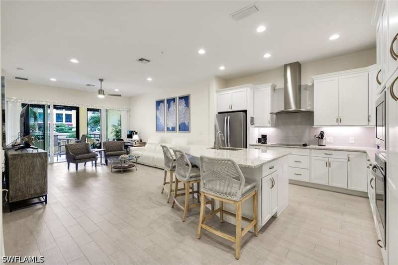 2 bedroom Condominium at 21530 Strada Nuova Cir 205, Genova, Estero — photo 1