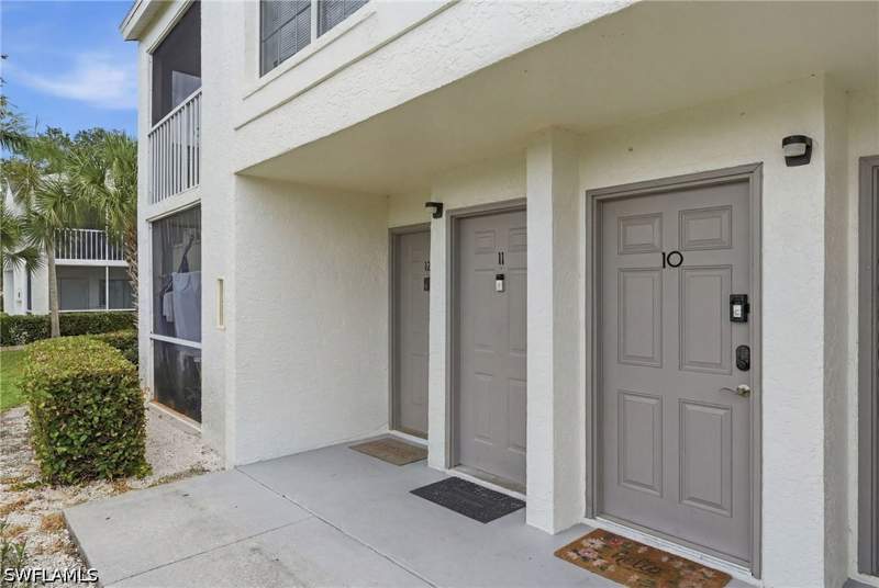 2 bedroom Condominium at 132 Santa Clara Dr 10, Granada Lakes, Naples — photo 5