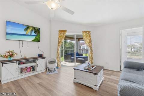 132 Santa Clara Dr 10, Naples FL - photo 7 of 24