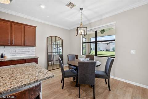 9452 Foxglove Ln, Naples FL - photo 11 of 44