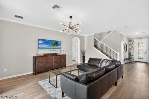 9452 Foxglove Ln, Naples FL - photo 6 of 44