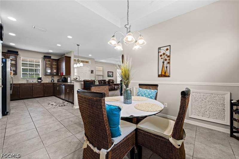 3 bedroom SingleFamilyResidence at 2623 Malaita Ct, Sandoval, Cape Coral — photo 5