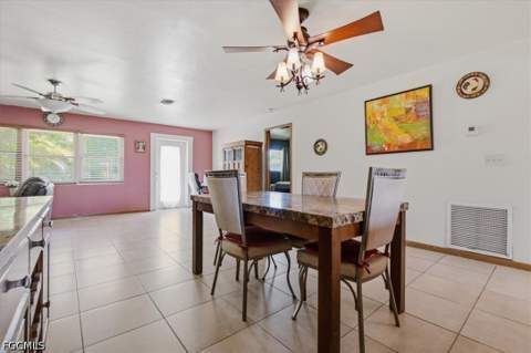 4704 SE 6th Ave C, Cape Coral FL - photo 7 of 34