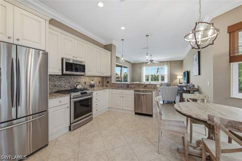 9270 Campanile Cir 204, Naples FL - photo 6 of 50