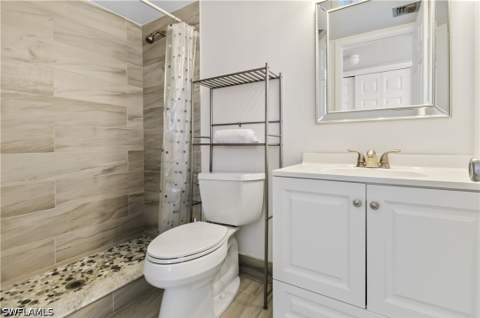 5 High Point Cir W 104, Naples FL - photo 13 of 40