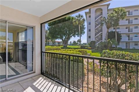 5 High Point Cir W 104, Naples FL - photo 6 of 40