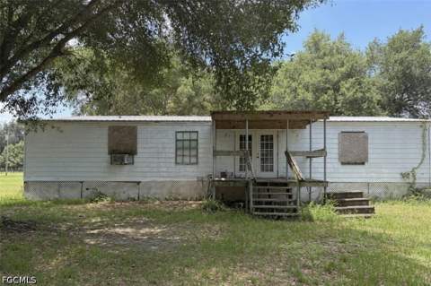 223 Pine Ln, Clewiston FL - photo 11 of 21