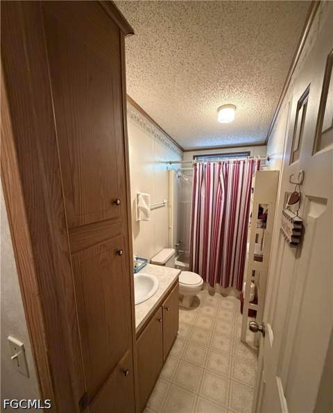223 Pine Ln, Clewiston FL - photo 9 of 21