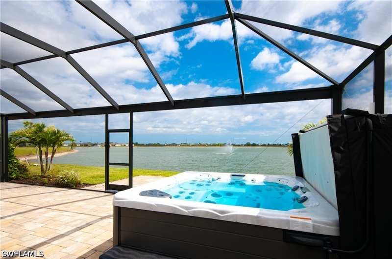 3 bedroom SingleFamilyResidence at 847 Stonewater Lake Ter W, Stonewater, Cape Coral — photo 1