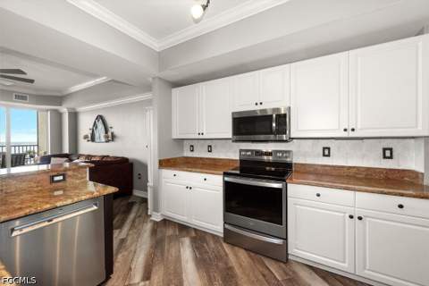 2797 1st St NW 1703, Fort Myers FL - photo 18 of 50