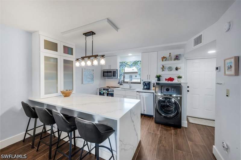 1 bedroom Condominium at 1023 Anglers Cv E505, Anglers Cove, Marco Island — photo 5