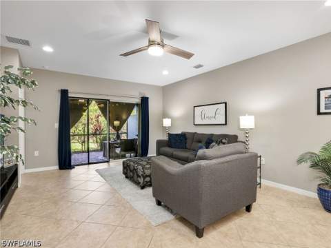 4337 Dutchess Park Rd, Fort Myers FL - photo 6 of 42