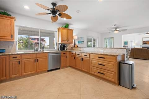 116 Sand Dollar Dr, Fort Myers Beach FL - photo 6 of 27