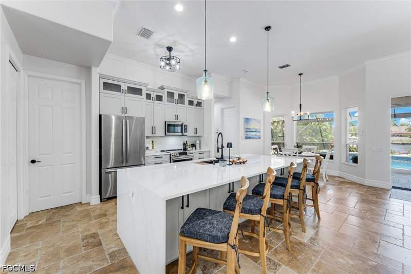 4 bedroom SingleFamilyResidence at 2819 El Dorado Pkwy W, Cape Coral, Cape Coral — photo 5