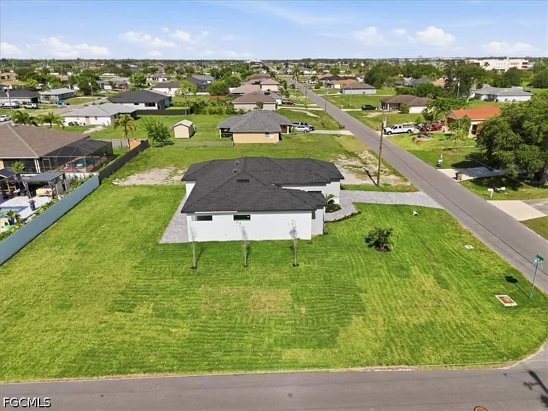 4 bedroom SingleFamilyResidence at 1321 NE 17th Ter, Cape Coral, Cape Coral — photo 5