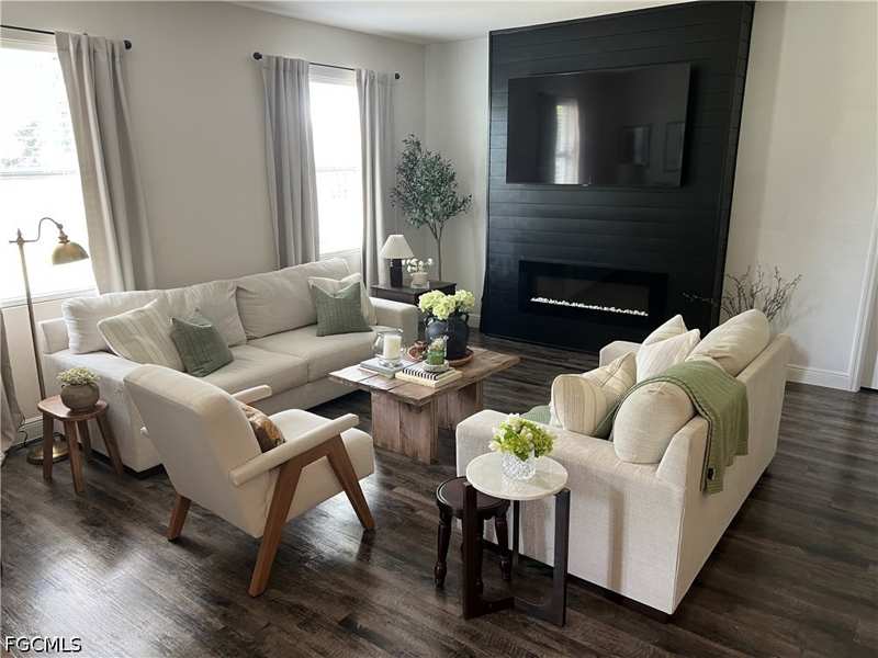 3 bedroom SingleFamilyResidence at 9028 Largo Cir, Port Labelle, Labelle — photo 1